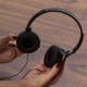 Fone de Ouvido Headphone com Haste Giratória Fone de Ouvido Headphone com Haste Giratória