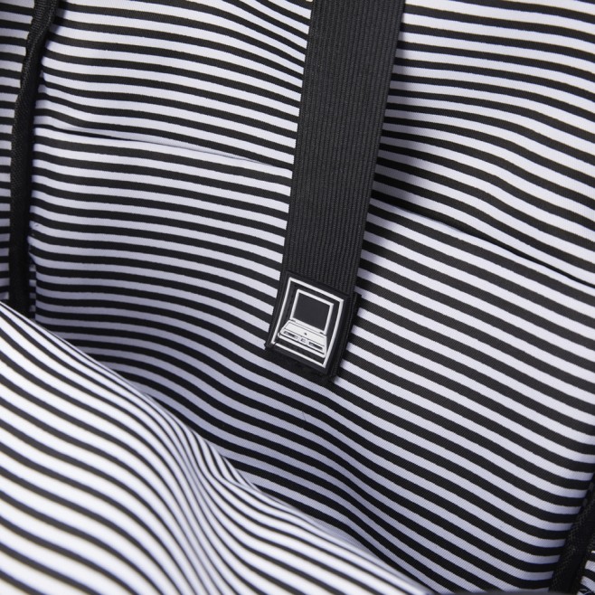 Mochila de Couro Sintético 30L Personalizada Mochila de Couro Sintético 30L Personalizada