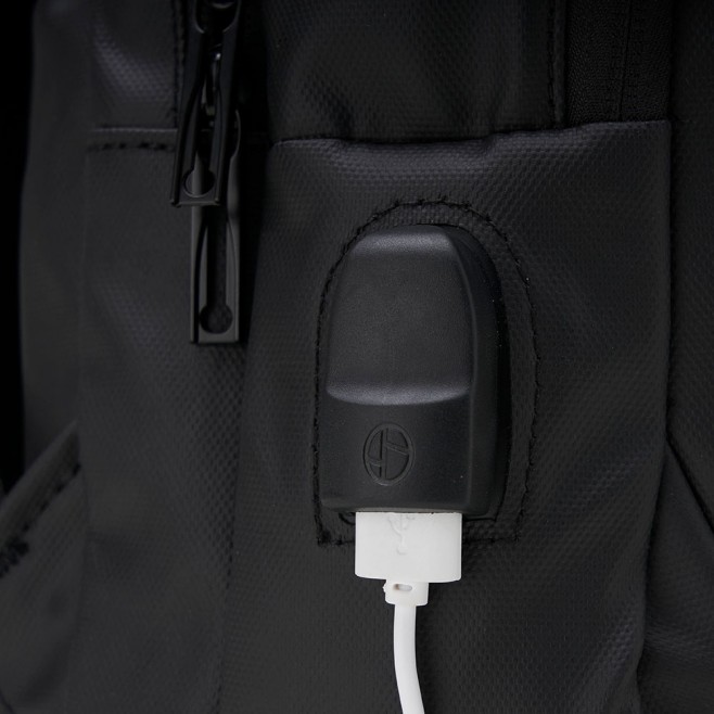 Mochila em Couro Sintético USB 17L Personalizada Mochila em Couro Sintético USB 17L Personalizada
