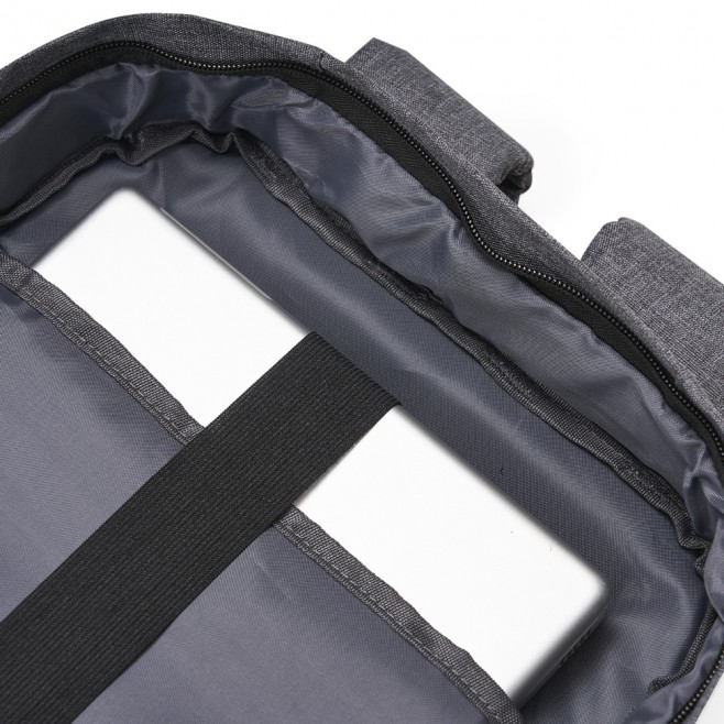 Mochila Poliéster com Bloqueador RFID Personalizada Mochila Poliéster com Bloqueador RFID Personalizada