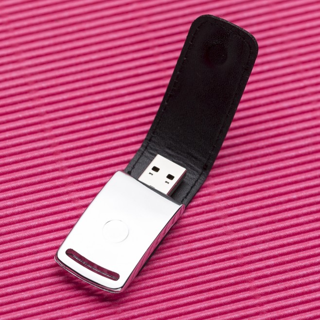 Pen Drive em C. Sintético 4/8GB Personalizado Pen Drive em C. Sintético 4/8GB Personalizado